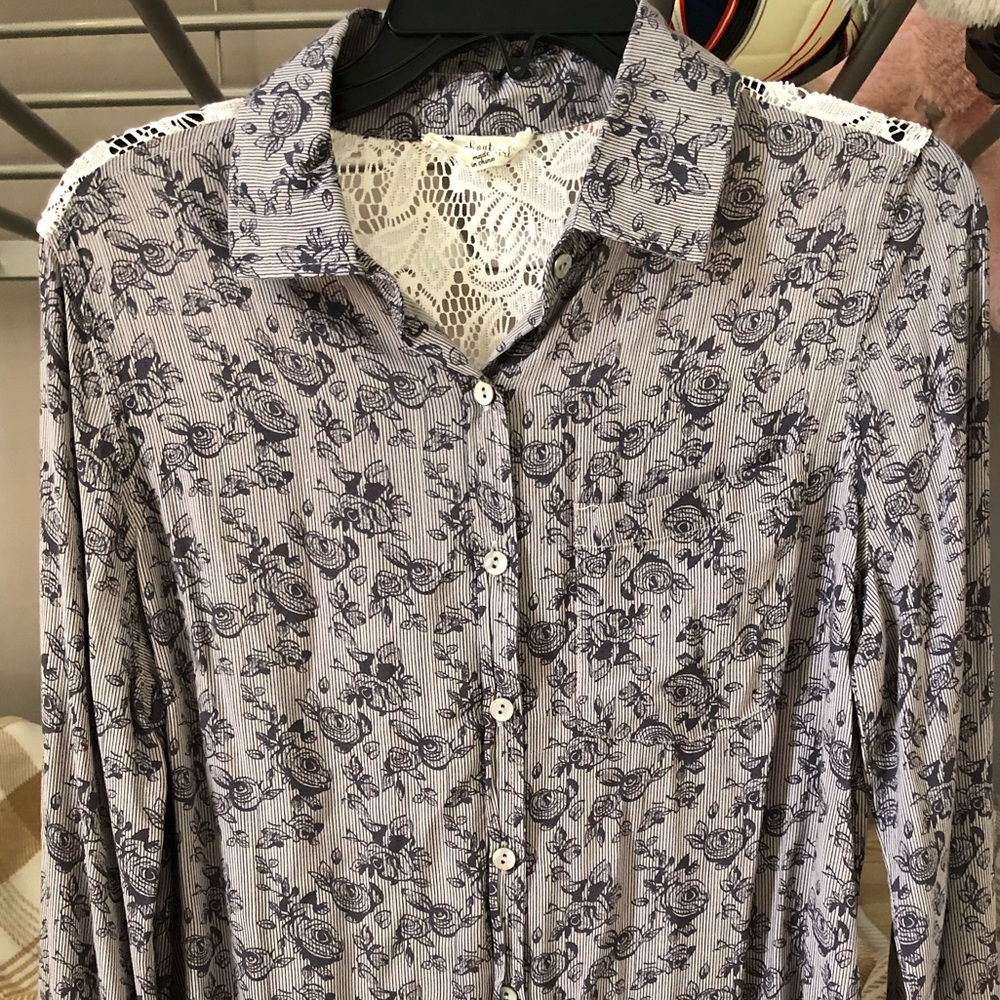 Floral button up
